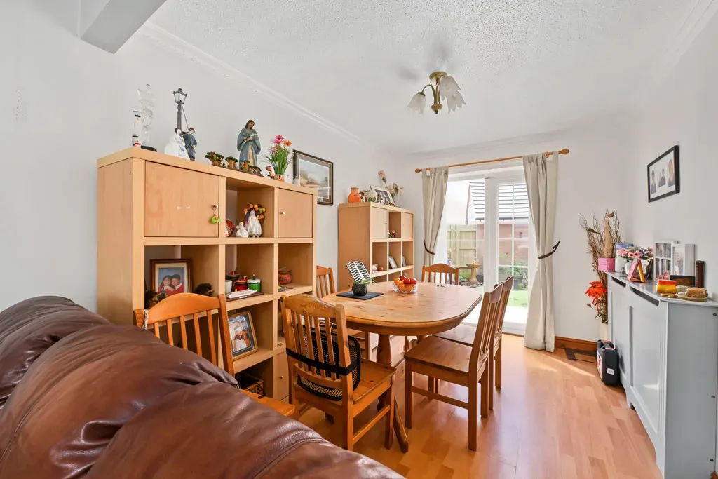 Morefields, Tring, Hertfordshire, HP23 5EU, photo 5