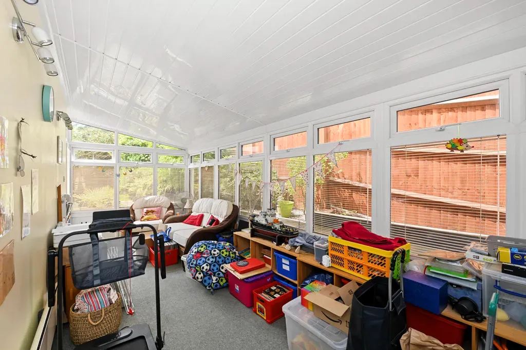 Morefields, Tring, Hertfordshire, HP23 5EU, photo 6