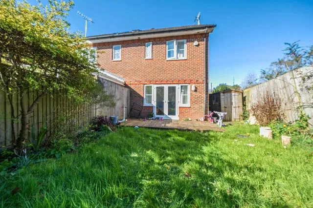 Greenfinch Drive, Twyford, RG10, photo 11
