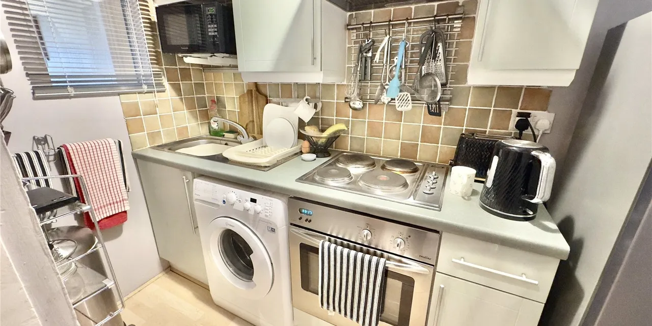 South Parade, West Kirby, CH48, photo 4
