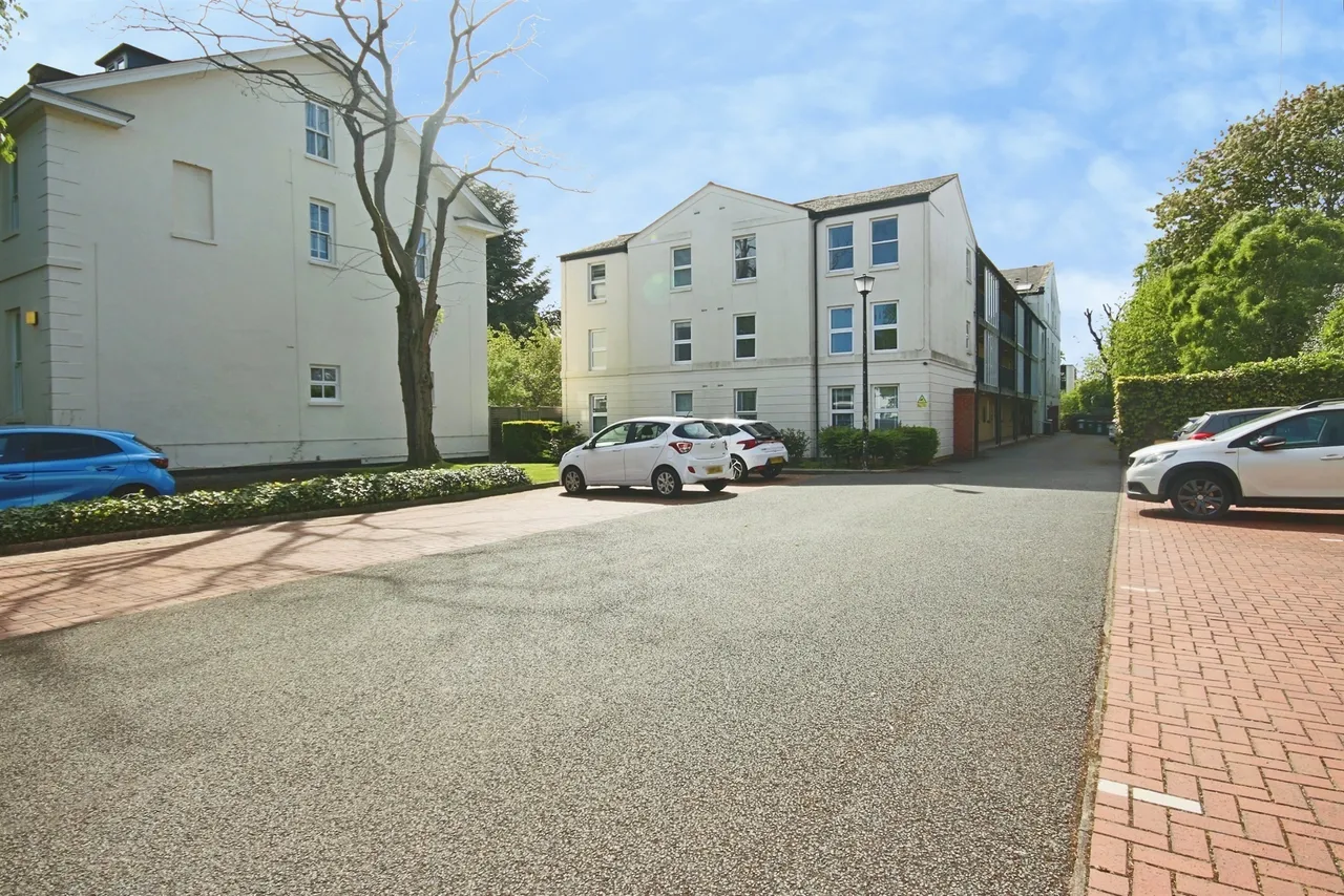 Binswood Avenue, Leamington Spa, CV32, photo 9