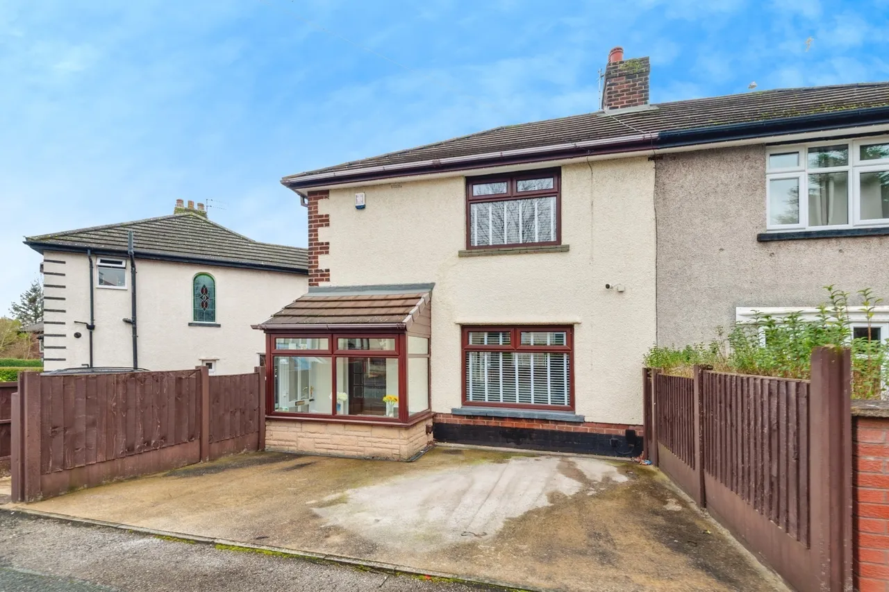 3 bed house for sale, McFarlane Avenue, St. Helens, WA10