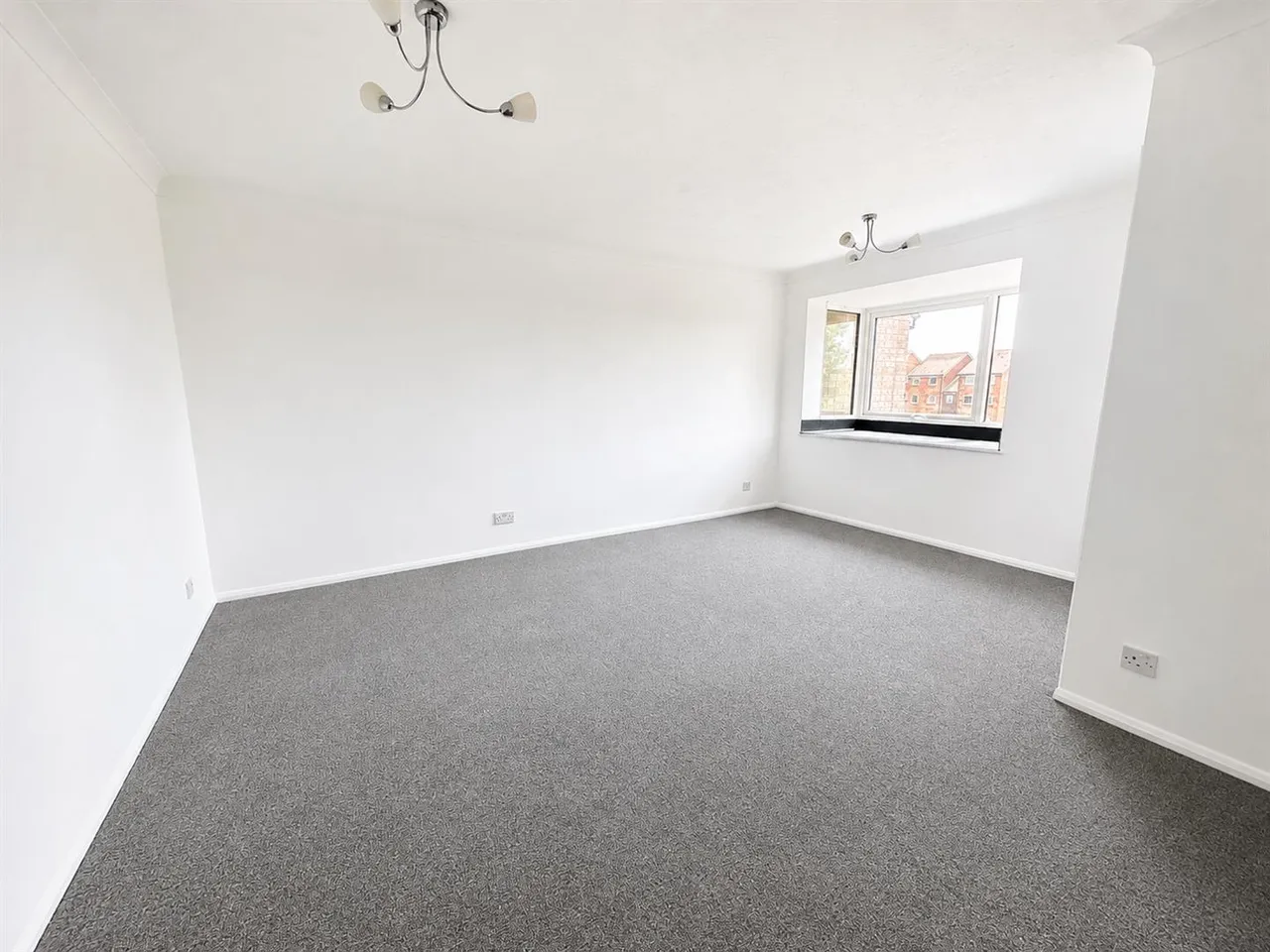 Balcombe Road, Peacehaven, photo 2