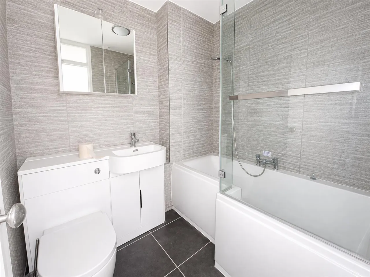 Balcombe Road, Peacehaven, photo 5