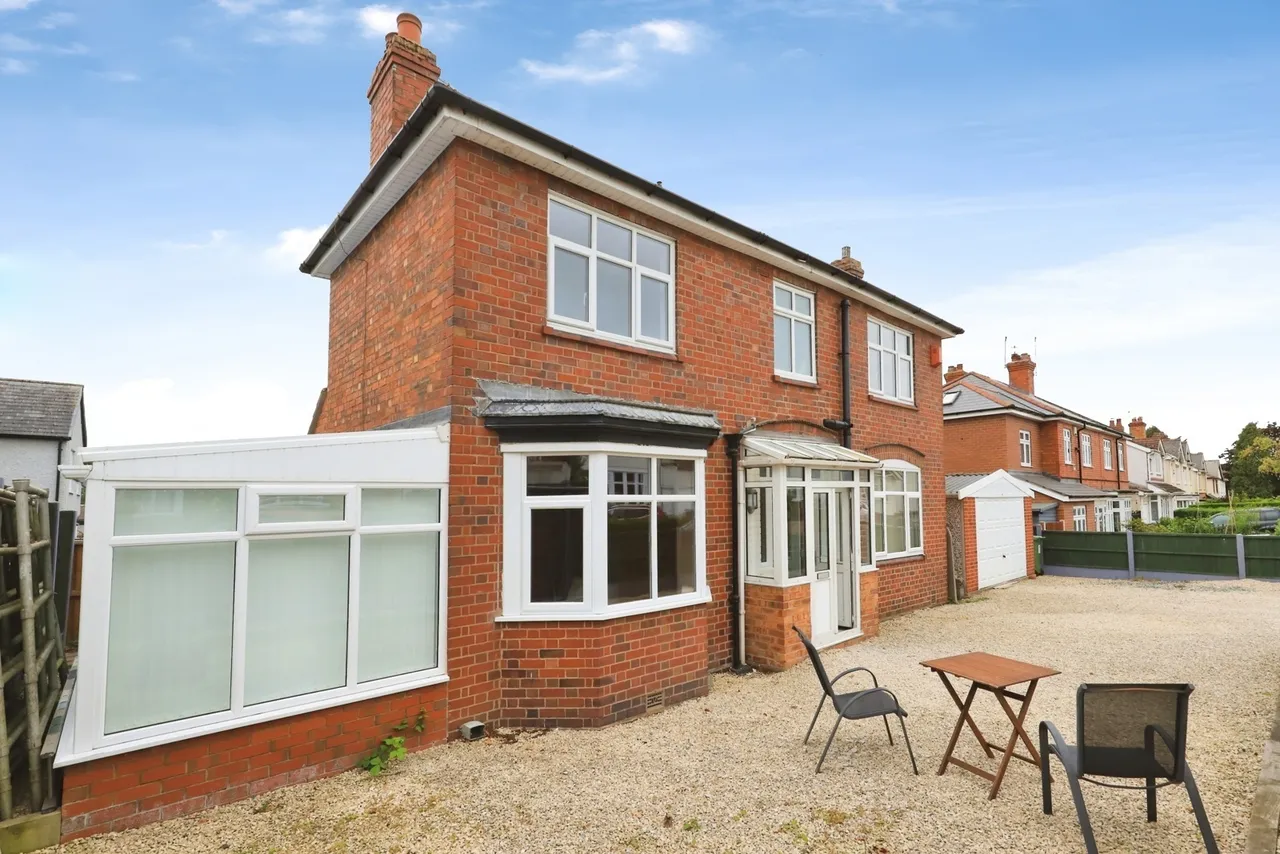 Birches Barn Avenue, Wolverhampton, WV3, photo 13