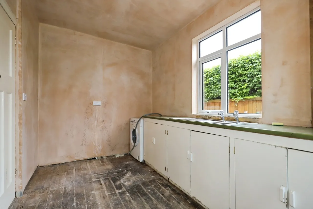 Birches Barn Avenue, Wolverhampton, WV3, photo 10