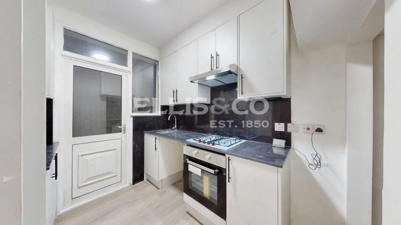 Elms Court, Wembley, HA0, photo 6