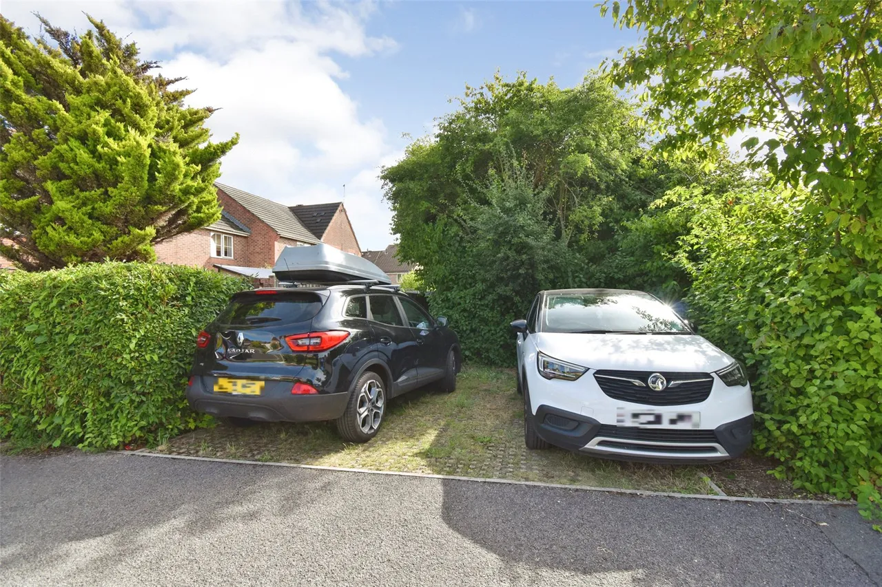 Thirsk Court, Aldershot, Hampshire, GU12 4HF, photo 4