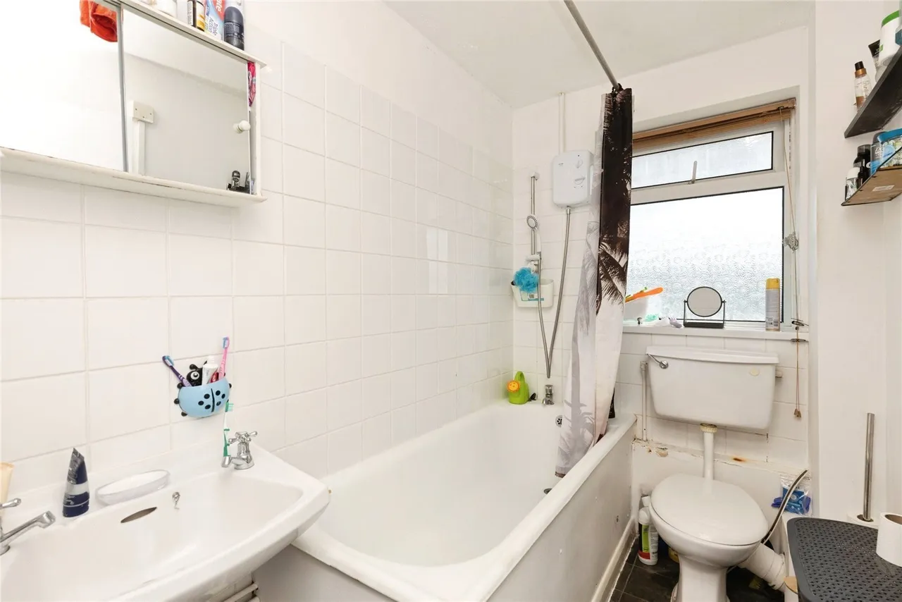 Painswick Road, Matson, Gloucester, Gloucestershire, GL4, photo 8