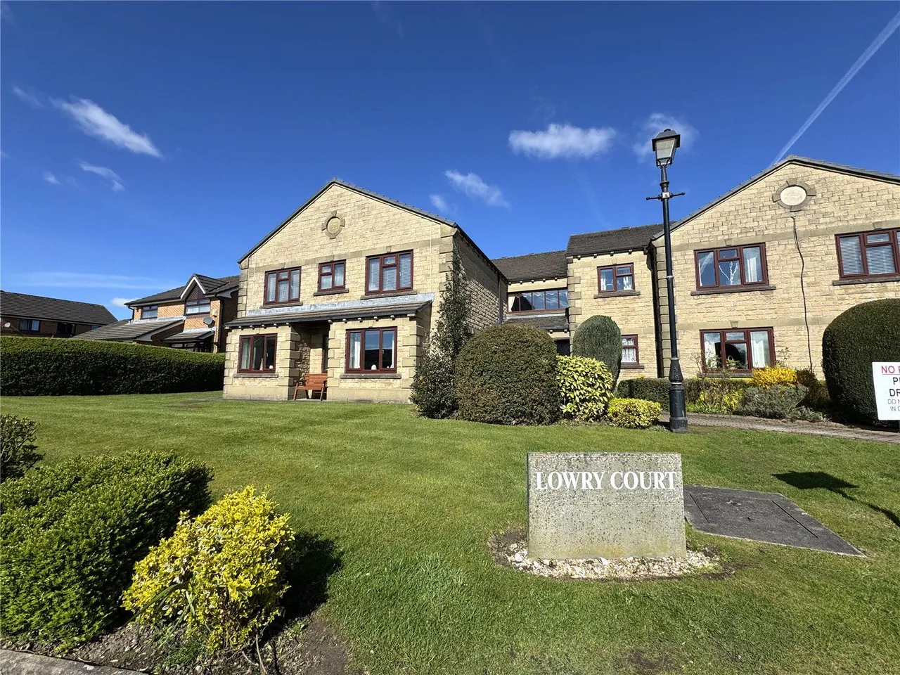 1 bed flat for sale, Lowry Court, Hyde, SK14