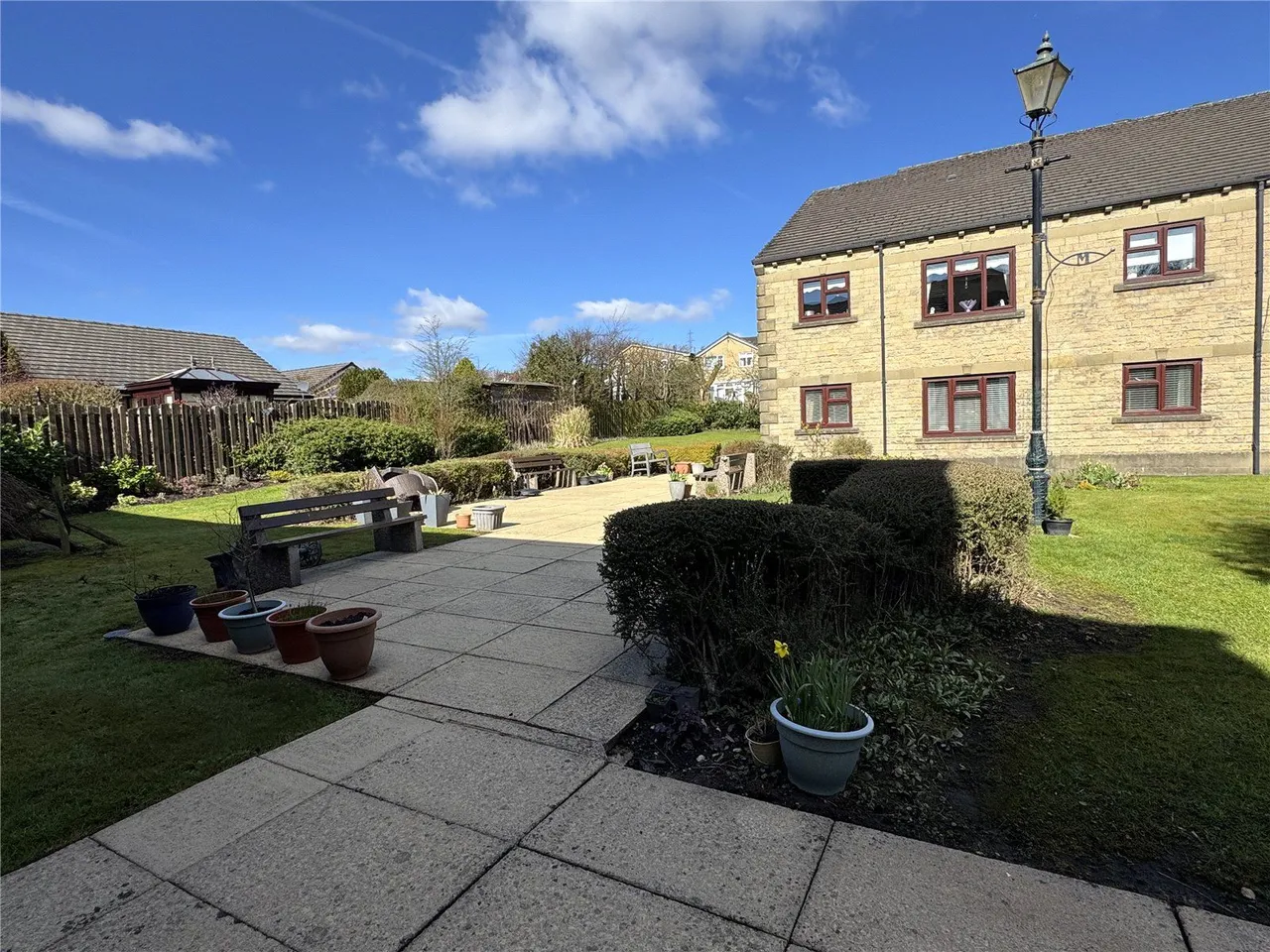 Lowry Court, Hyde, SK14, photo 14
