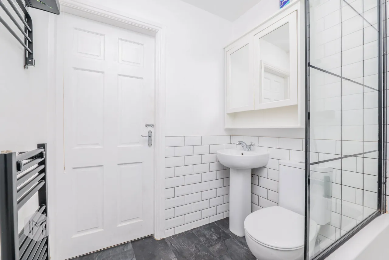 Hollins Lane, Bury, BL9, photo 15