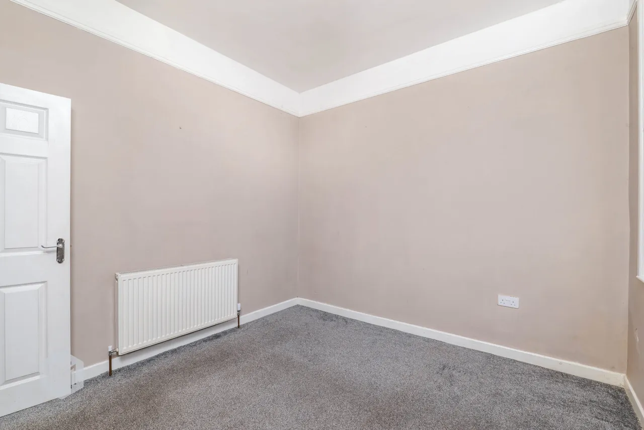 Hollins Lane, Bury, BL9, photo 2