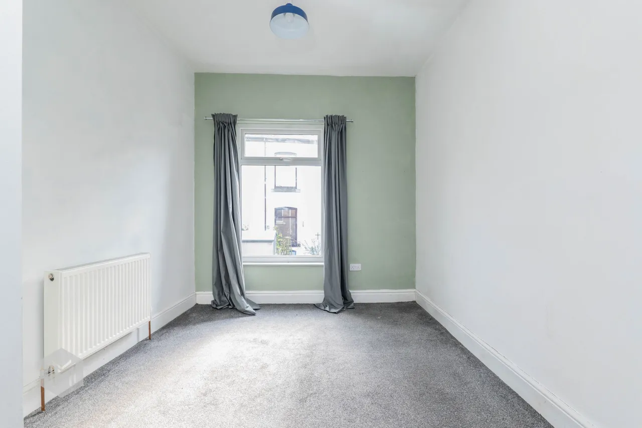 Hollins Lane, Bury, BL9, photo 21
