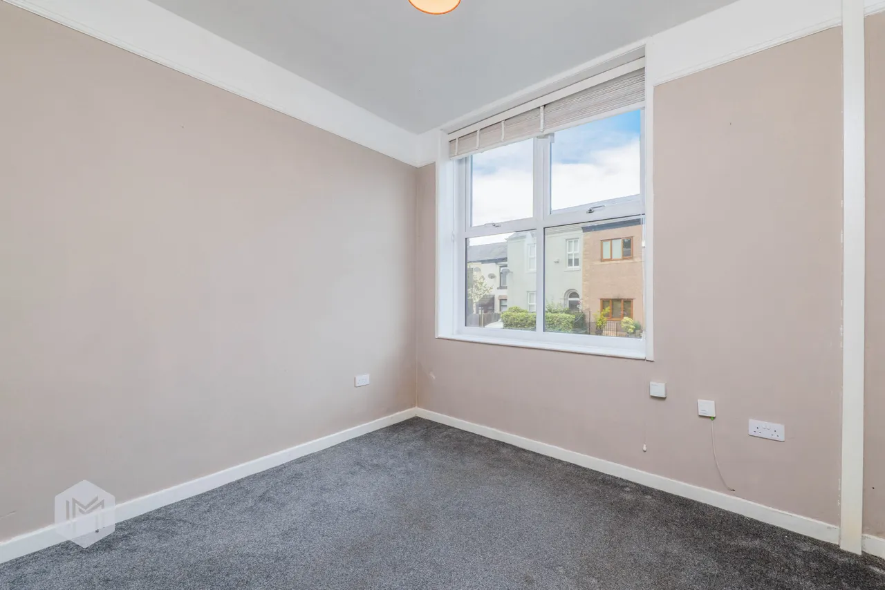Hollins Lane, Bury, BL9, photo 4