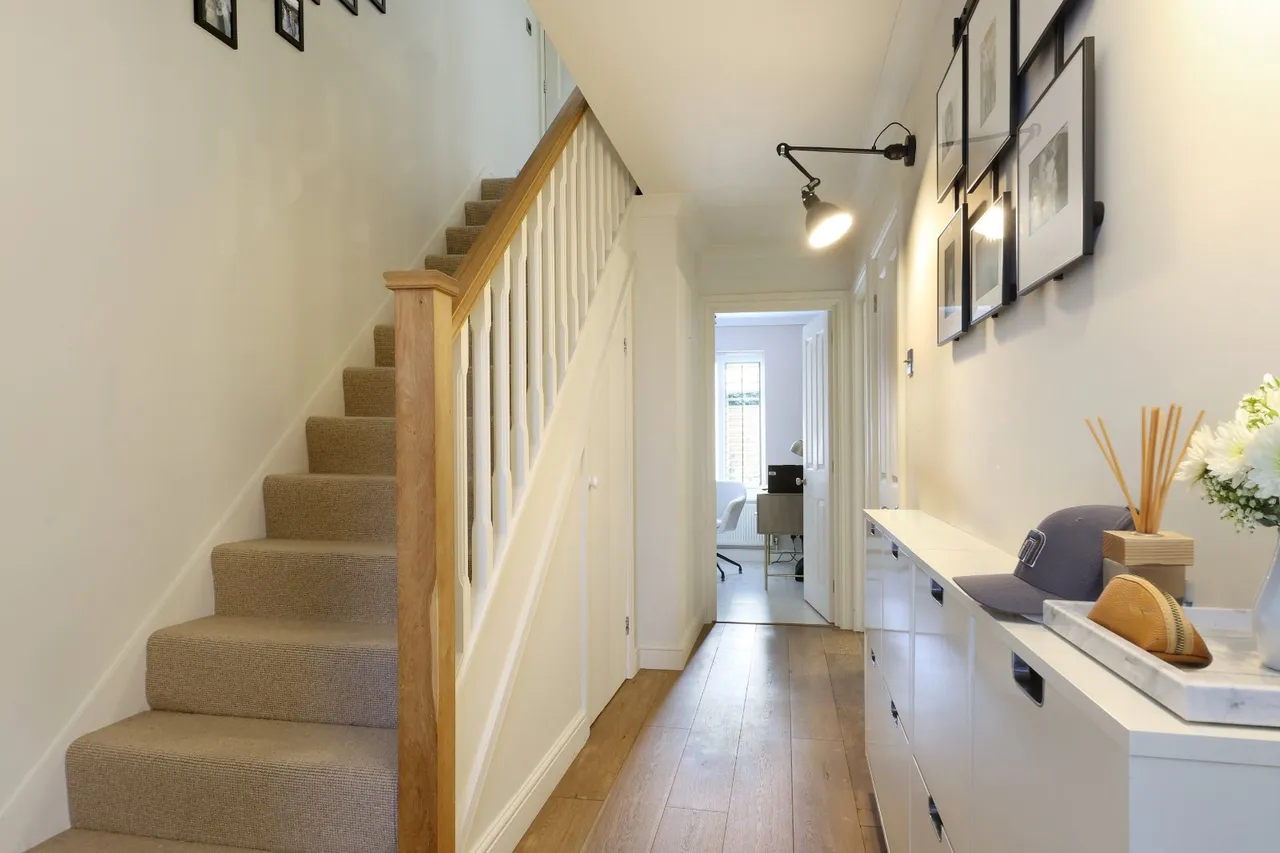 Crossways, Beaconsfield, HP9, photo 8