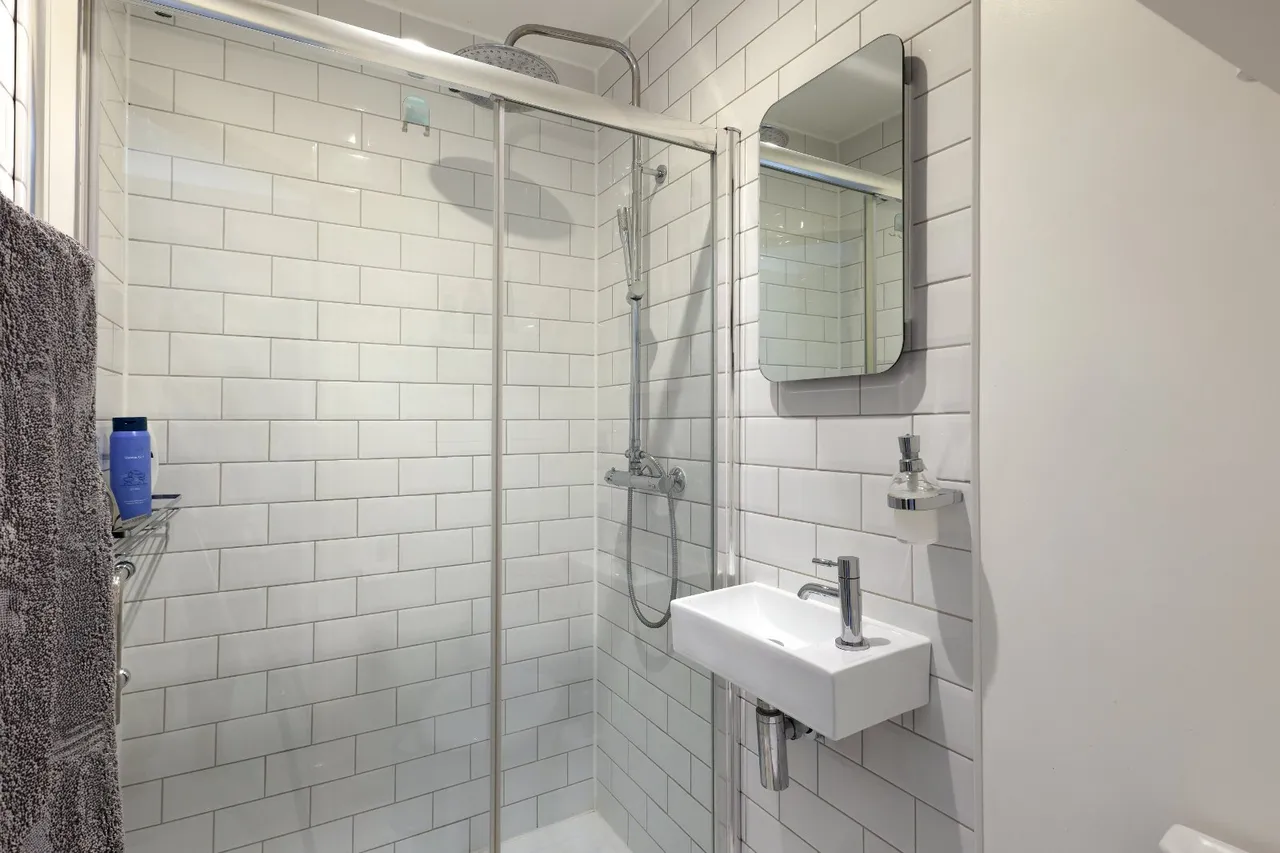 Crossways, Beaconsfield, HP9, photo 12