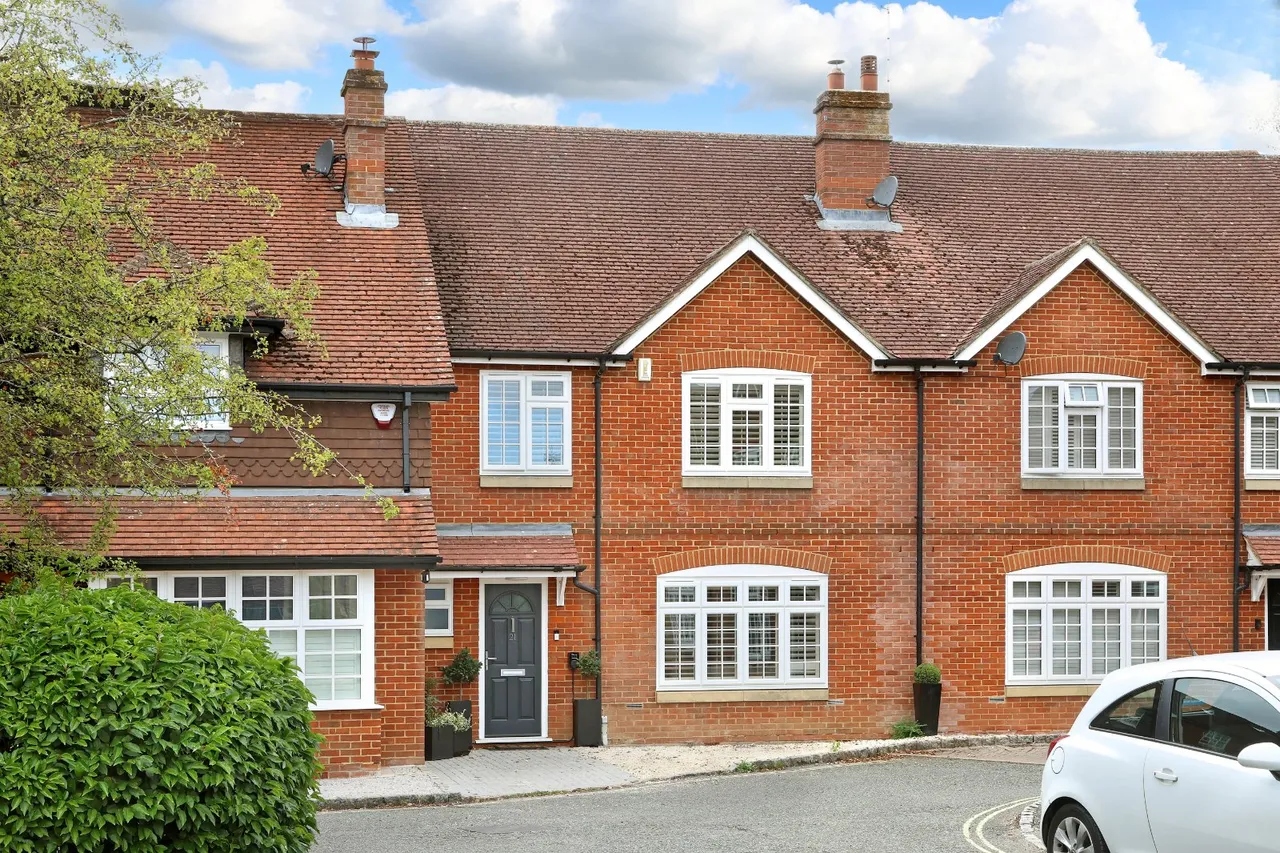 Crossways, Beaconsfield, HP9, photo 16