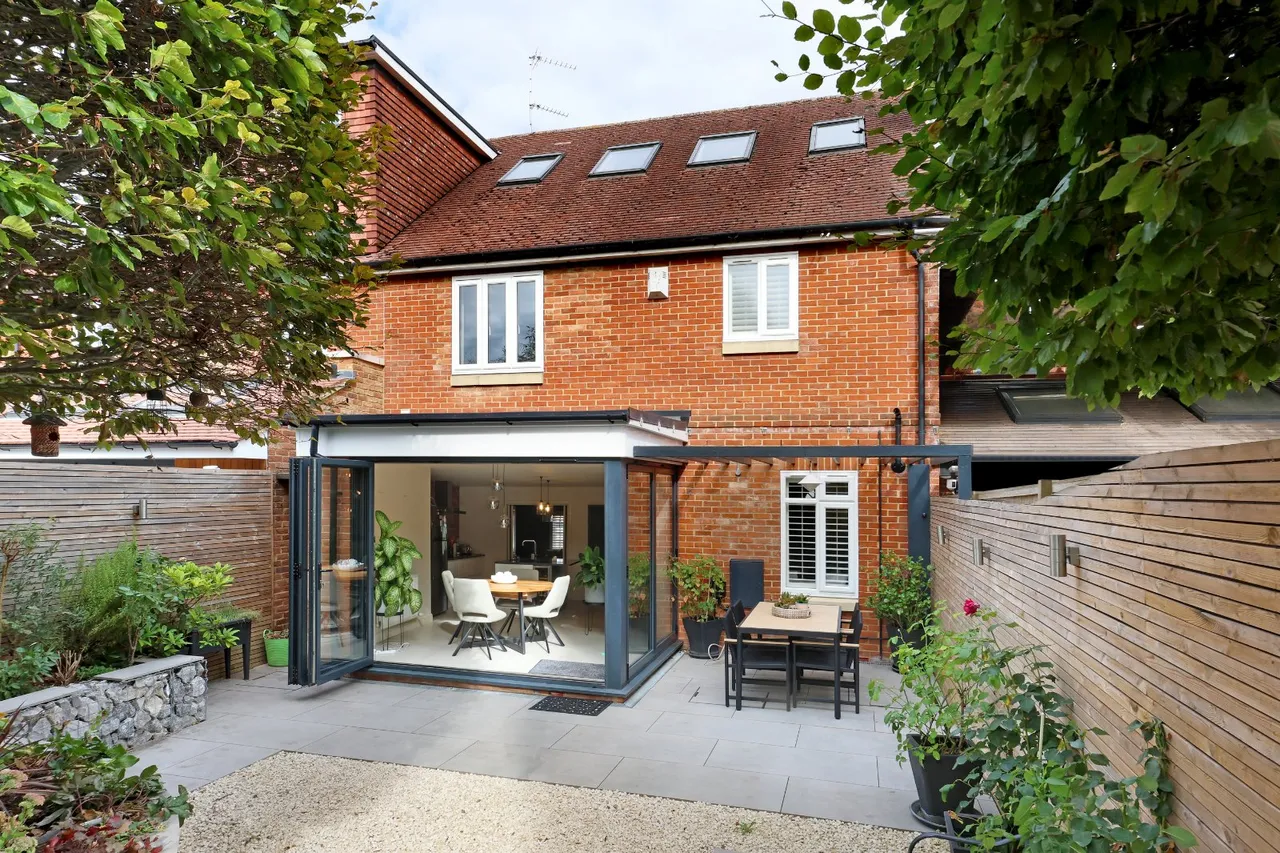 Crossways, Beaconsfield, HP9, photo 7