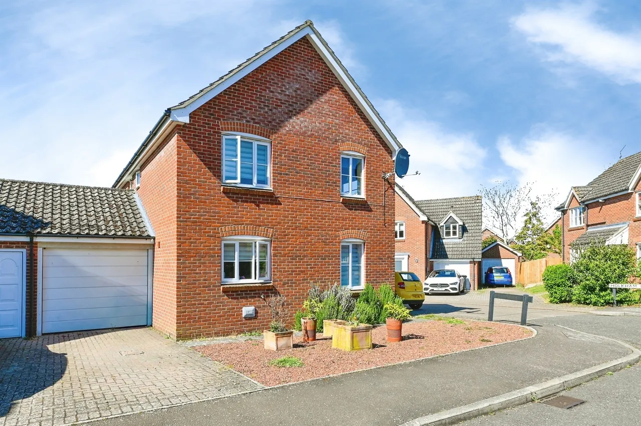 4 bed house for sale — Holkham Close, Downham Market