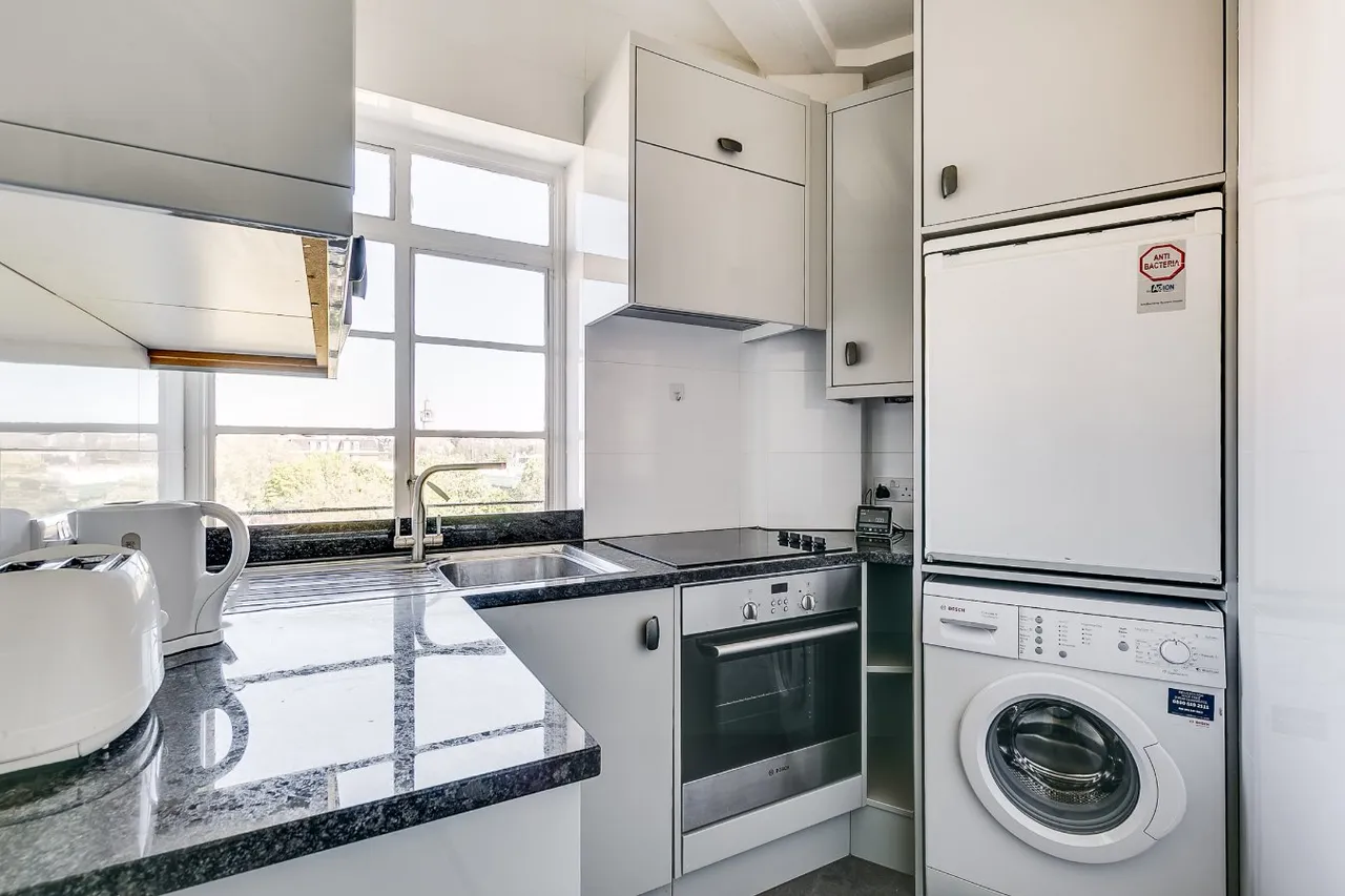 Rossmore Court, Park Road, London, NW1 6XZ, photo 7