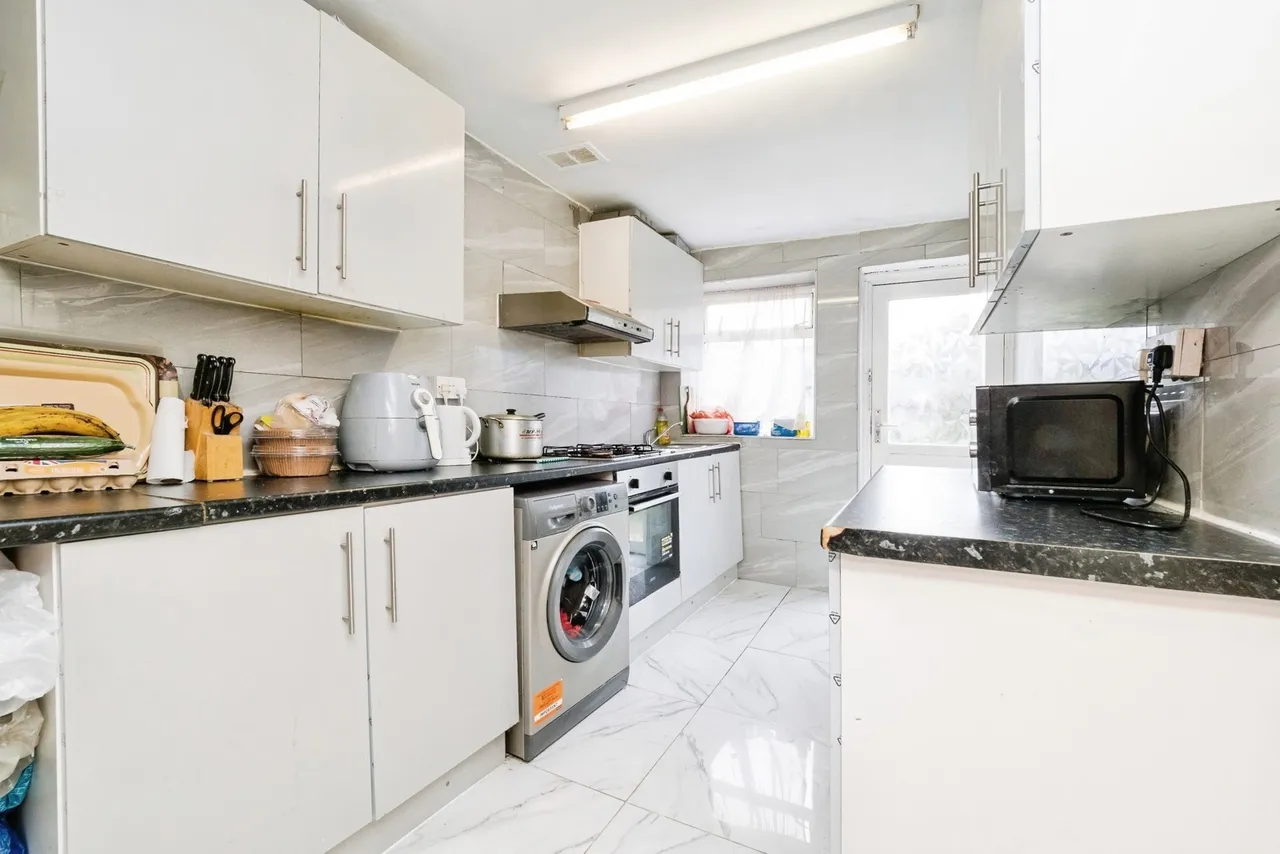 Oval Road North, Dagenham, RM10, photo 11