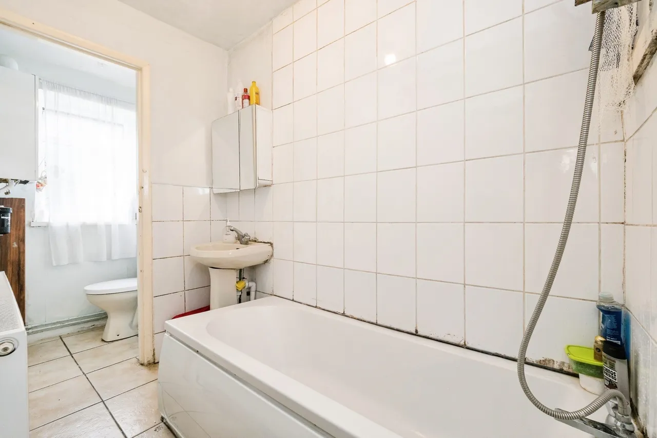 Oval Road North, Dagenham, RM10, photo 10