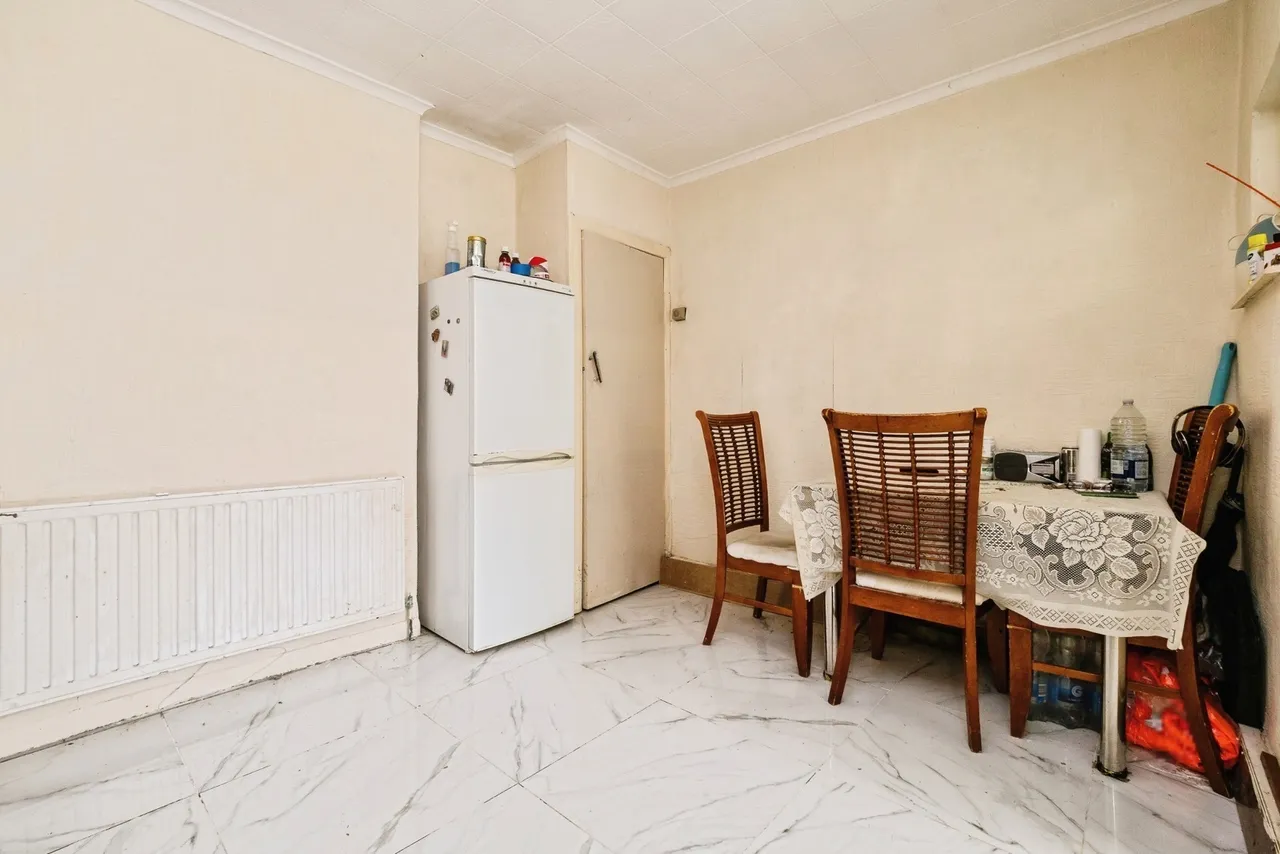 Oval Road North, Dagenham, RM10, photo 12