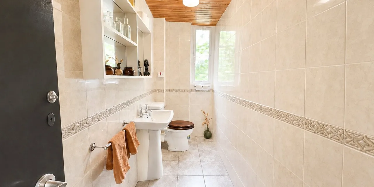 Stokesay, Prenton, CH43, photo 15