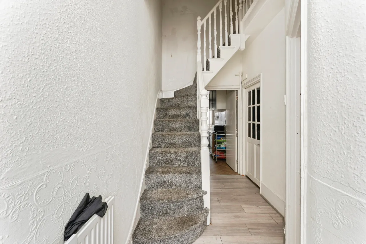 Sherrard Road, London, E7, photo 10
