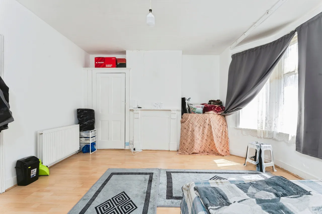 Sherrard Road, London, E7, photo 8