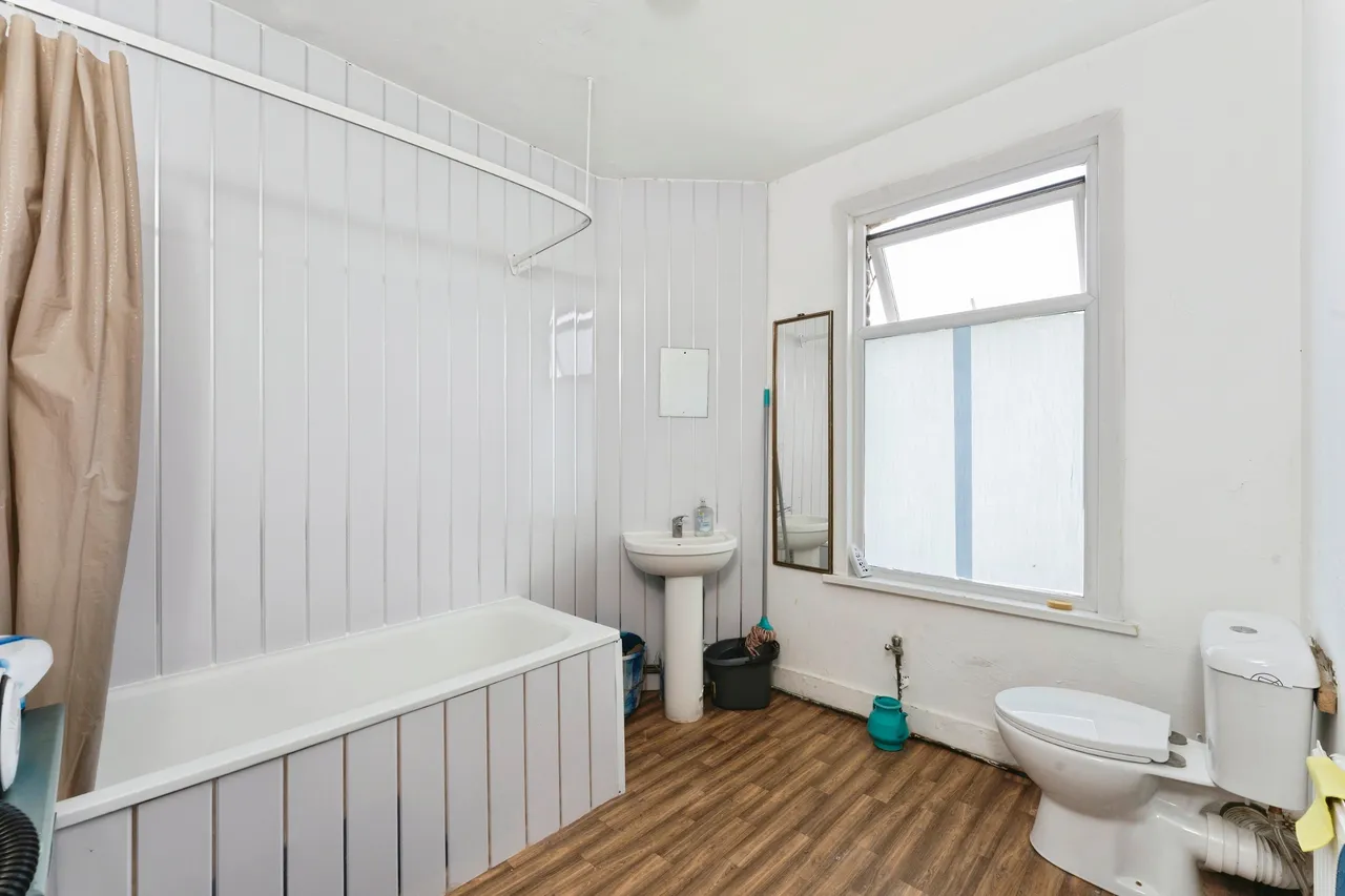 Sherrard Road, London, E7, photo 16