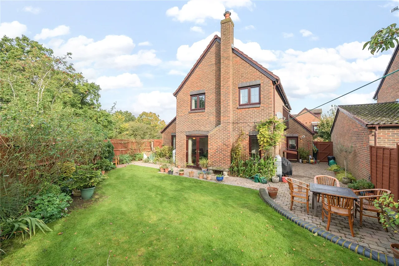 All Saints Close, Wokingham, Berkshire, RG40 1WE, photo 13