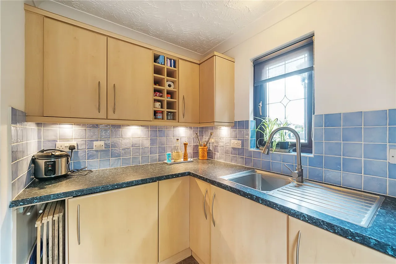 All Saints Close, Wokingham, Berkshire, RG40 1WE, photo 5