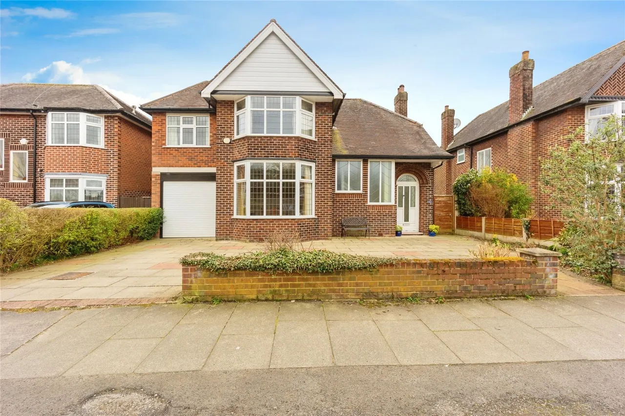 5 bed house for sale — Kenilworth Road, Sale, Greater Manchester, M33