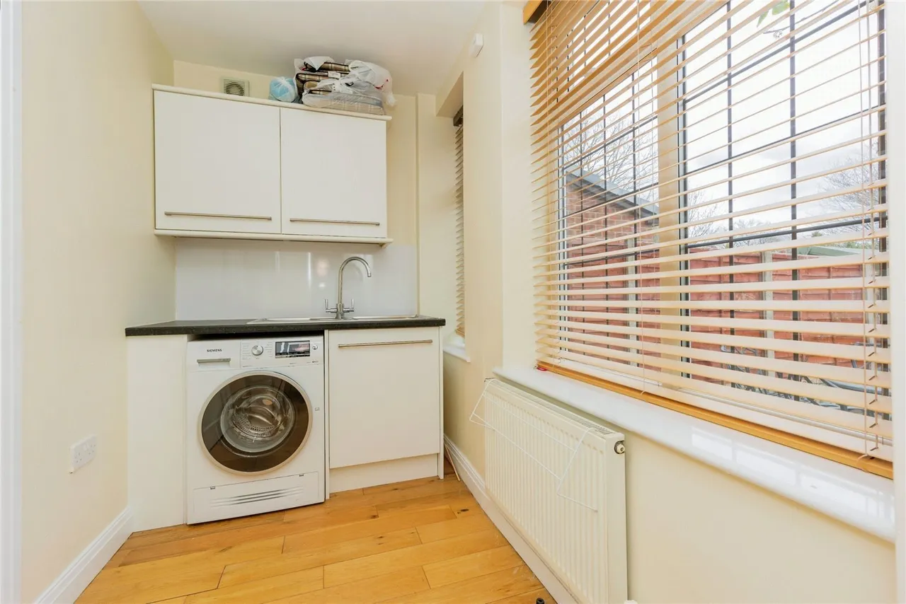 Kenilworth Road, Sale, Greater Manchester, M33, photo 8
