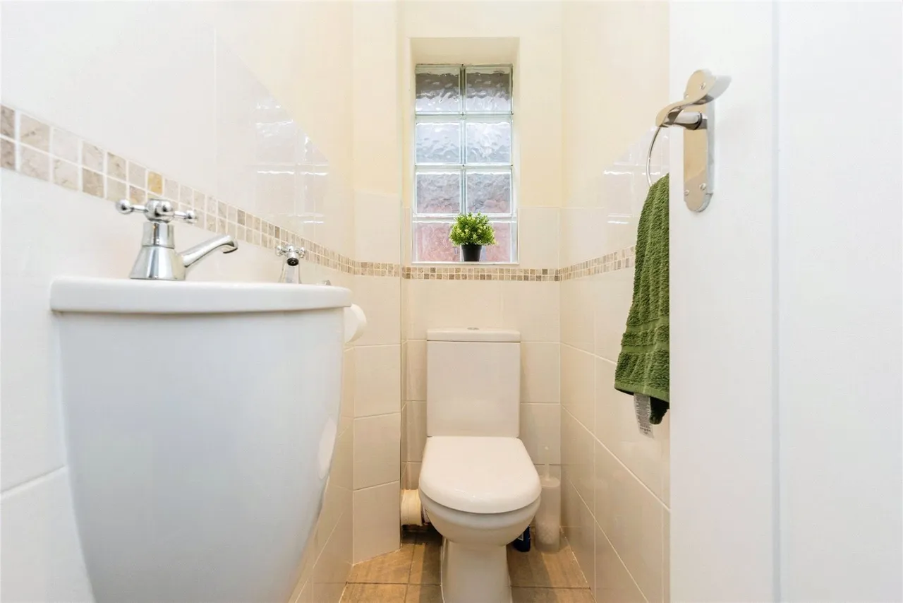 Kenilworth Road, Sale, Greater Manchester, M33, photo 15