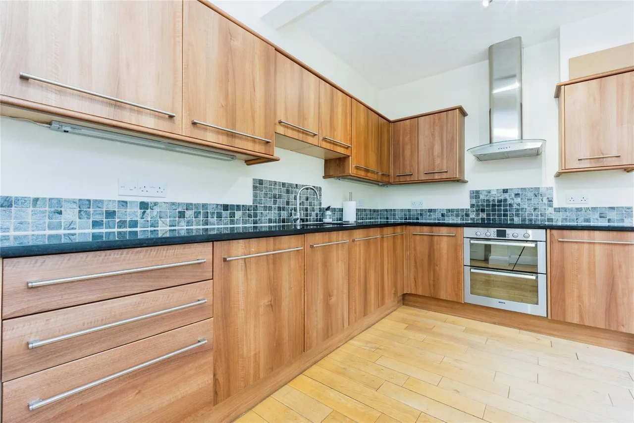 Kenilworth Road, Sale, Greater Manchester, M33, photo 7