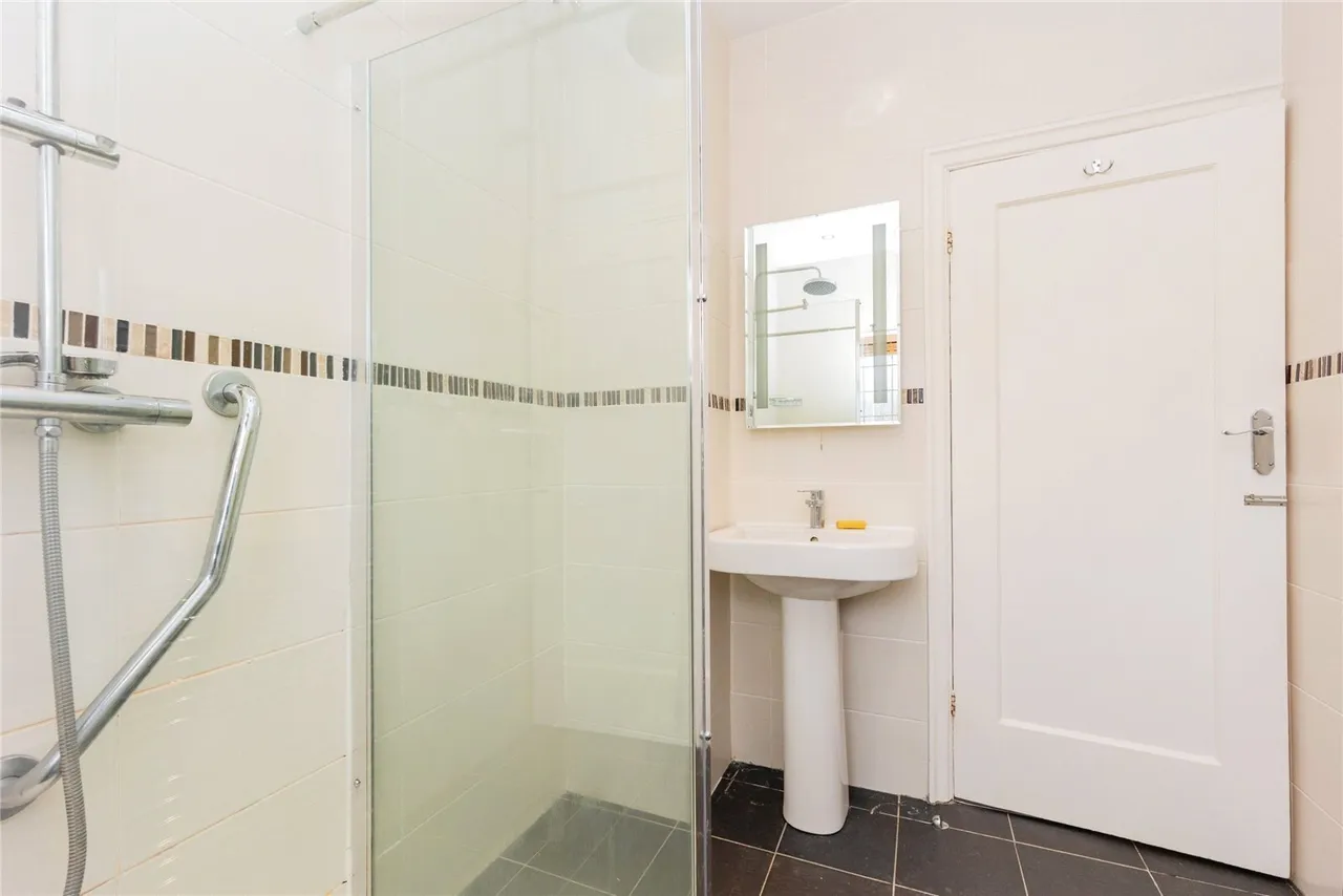 Kenilworth Road, Sale, Greater Manchester, M33, photo 16