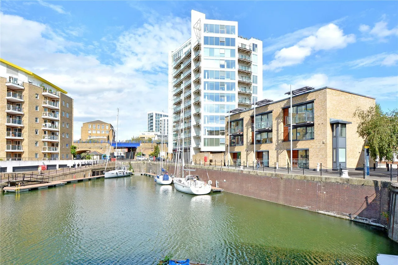 Basin Approach, London, E14, photo 12