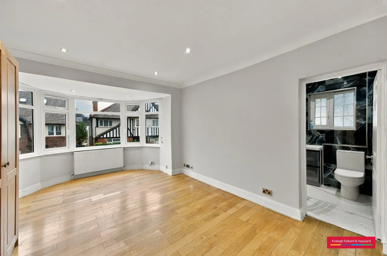 Ambrose Avenue, London, NW11, photo 12