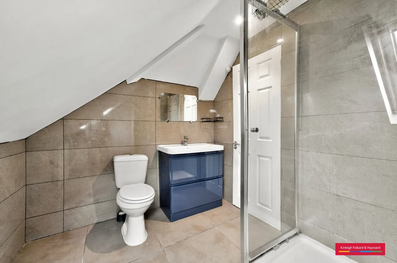 Ambrose Avenue, London, NW11, photo 18