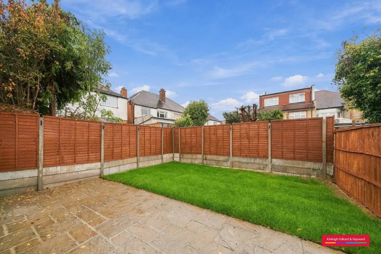 Ambrose Avenue, London, NW11, photo 9