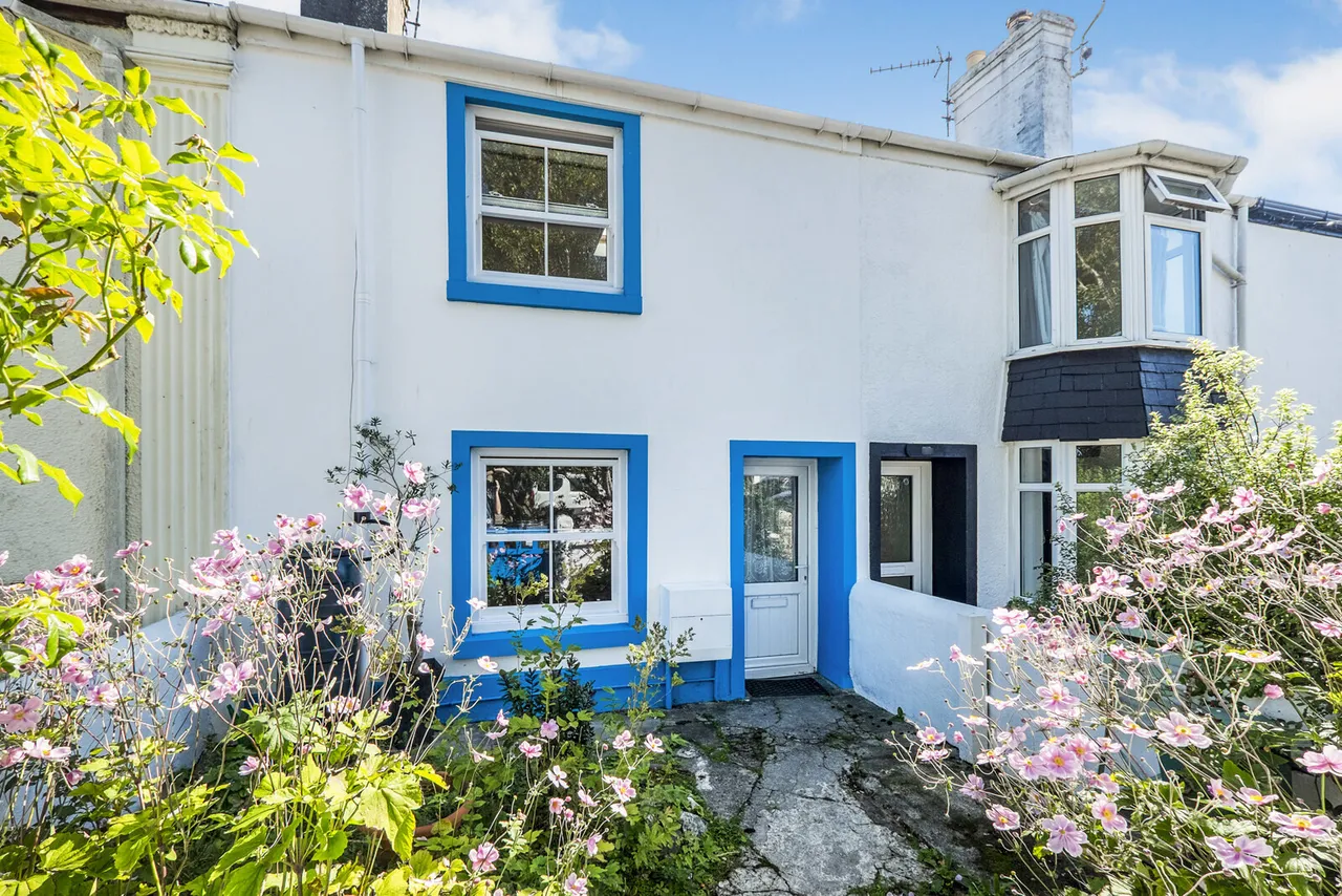 2 bed house for sale, Commercial Road, Hayle, TR27