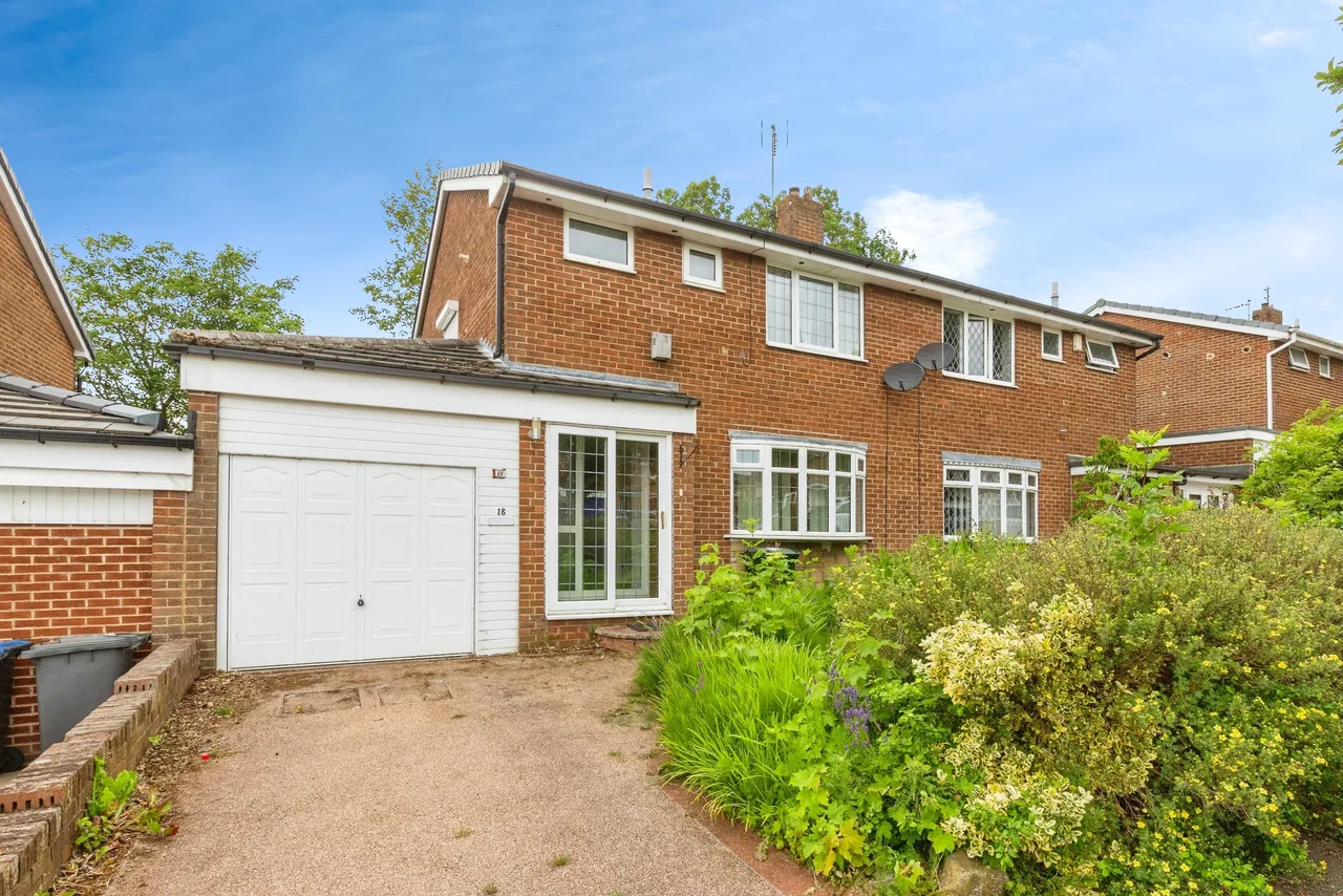 3 bed house for sale — Broadmeadows, Durham