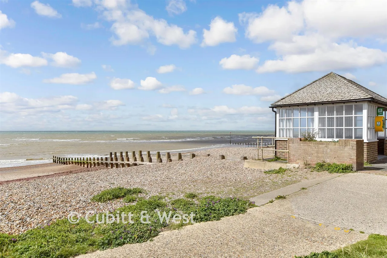 Chanctonbury Road, Rustington, BN16, photo 12