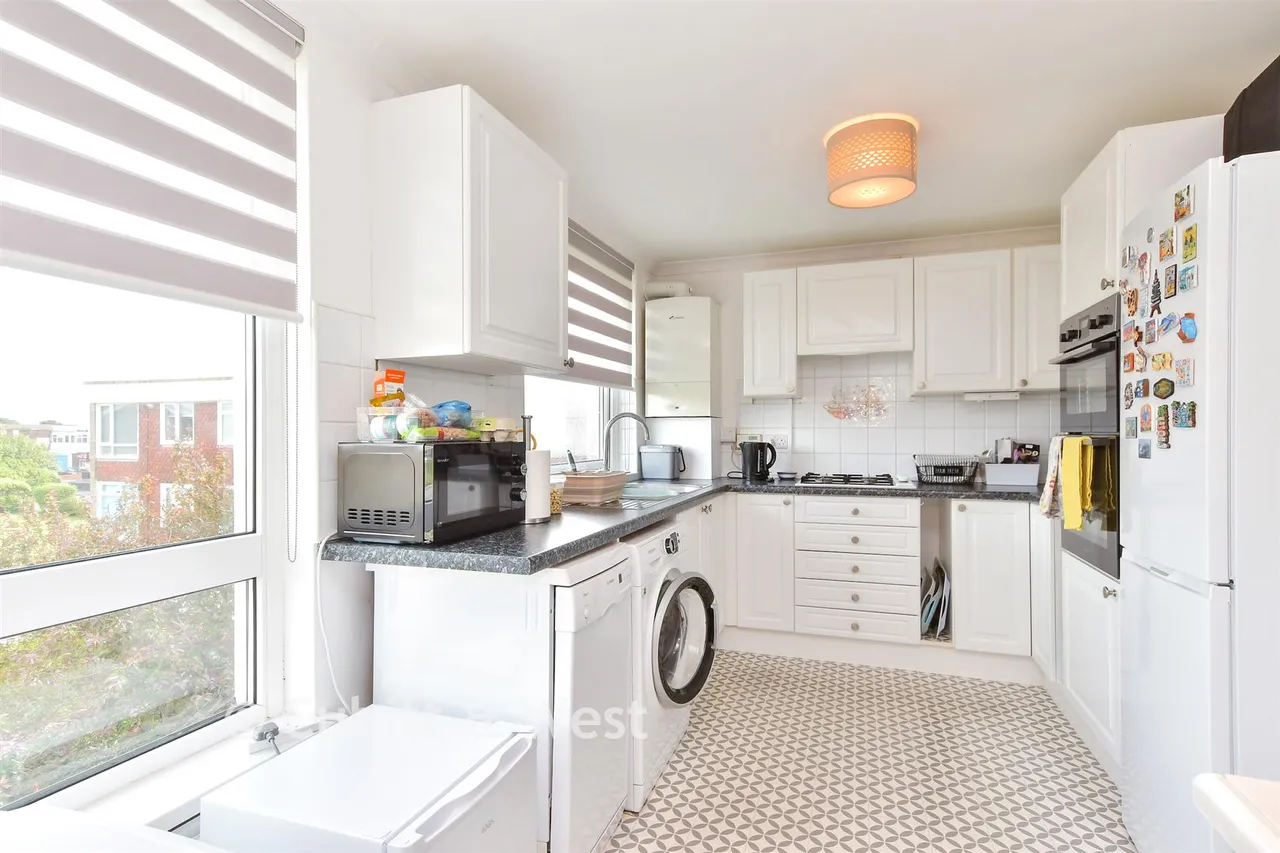 Chanctonbury Road, Rustington, BN16, photo 5