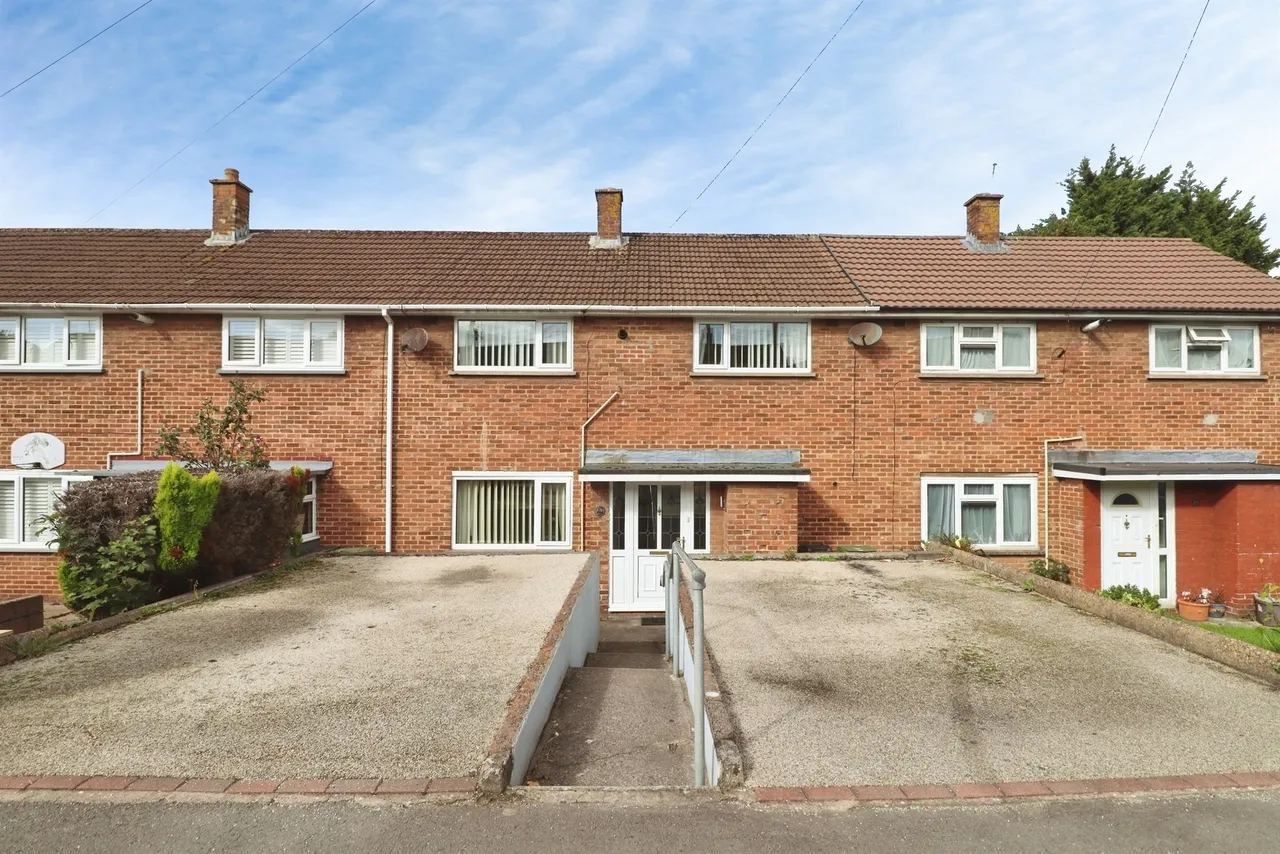 3 bed house for sale, Llanrumney Avenue, Cardiff, CF3