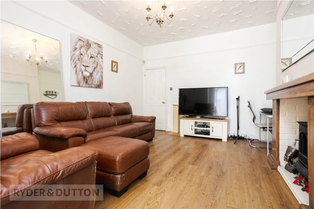 Moreton Street, Chadderton, OL9, photo 5