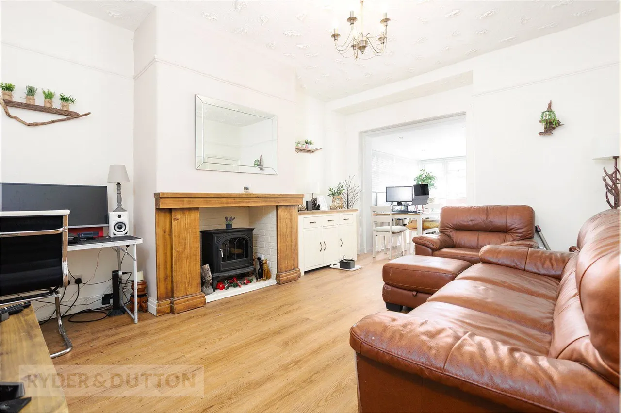Moreton Street, Chadderton, OL9, photo 4